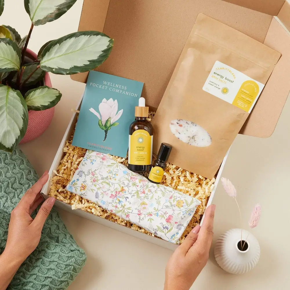 Essential Oil Gift set Aromatherapy For Motivation & Energy Hamper Energising Aromatherapy Oils & Eye Pillow Gift Set - Image 3