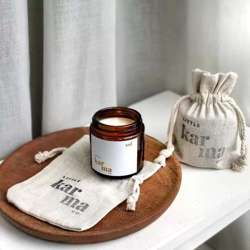 Nom | Uplifting Lemongrass + Ginger Aromatherapy Candle - Image 2