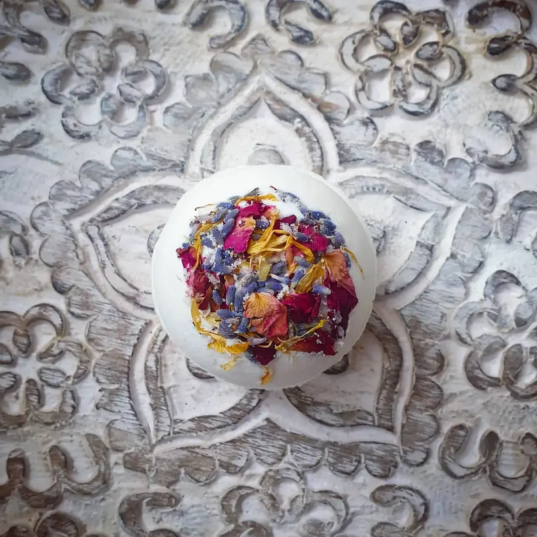 Vegan Organic Floral Secret Bath Bomb suitable for eczema, psoriasis